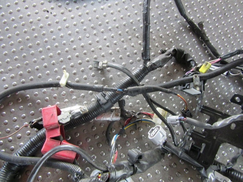 фото №5, Suzuki grand vitara ii 2.4i 2013 електропроводка джгут відсік двигуна