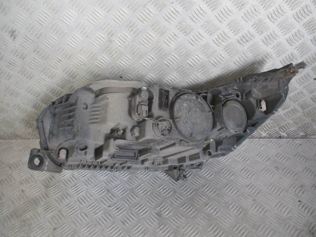 Лампа правий перед 9684845280 99901887 89902485 citroen c5x7 08-17r Зі Шроту
