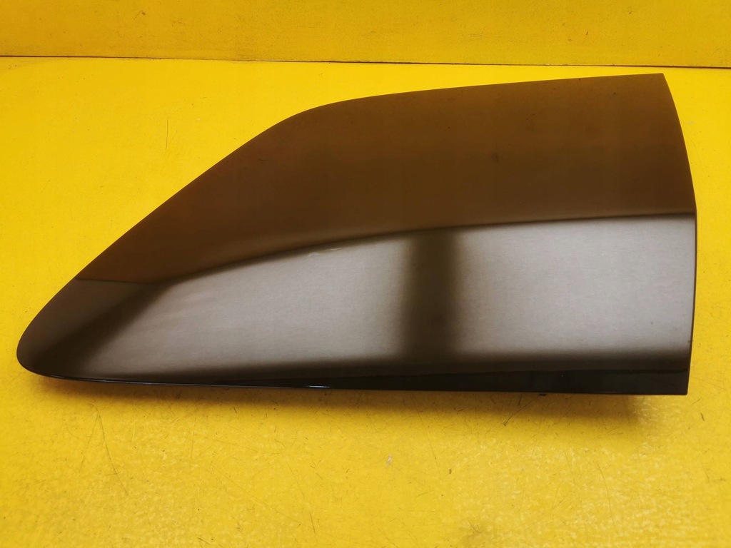 фото №1, Audi r8 4s накладка крила задня ліва czarna 4s8853337d 15r.-