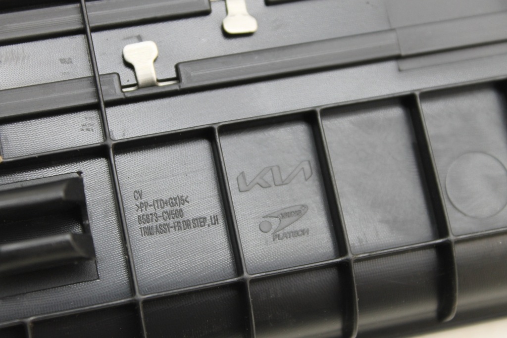 фото №8, Левая передняя молдинг порог kia ev6 cv 85873cv500 electric 239kw 2023