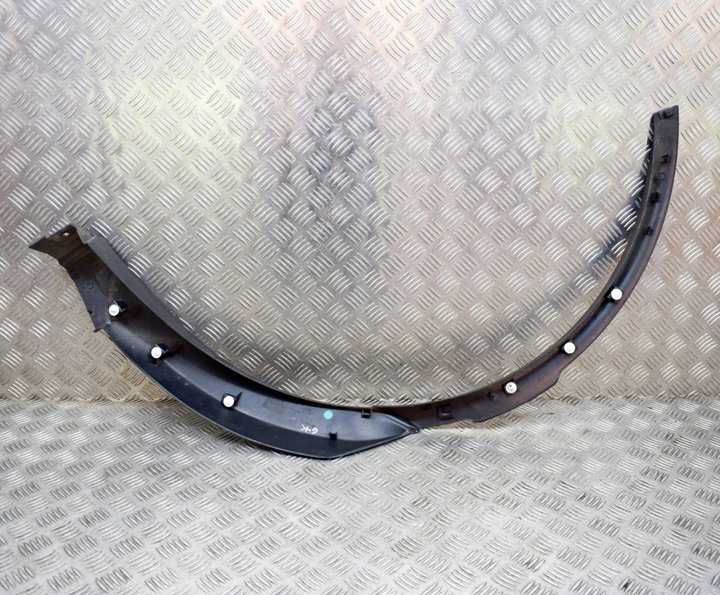 фото №5, Land rover discovery 5 2021 ліва сторона молдинг крила заднього