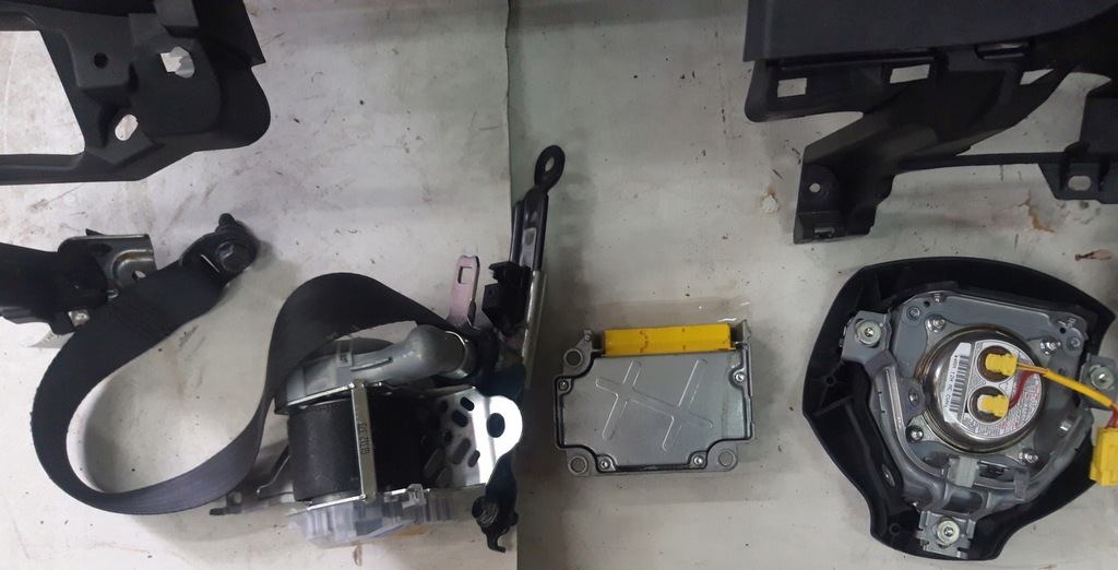 фото №8, Mitsubishi lancer x приборная панель приборная консоль подушка безопасности ремни