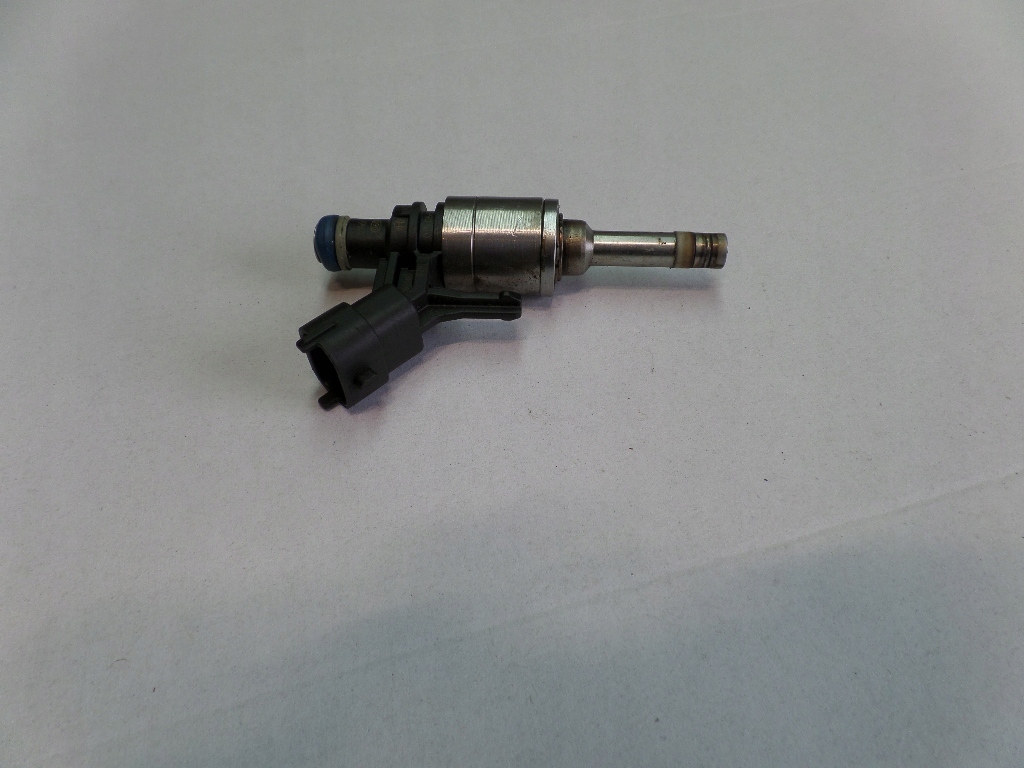 Купити Peugeot 207 1.6 thp форсунка v752835180