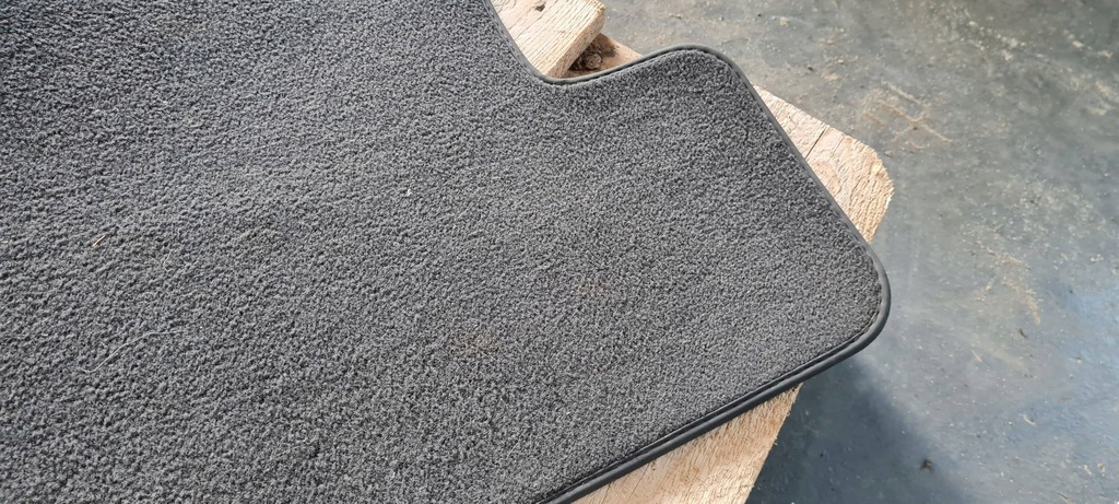 фото №7, Q5 8r килимок килимки задня задні лівий правий 2x