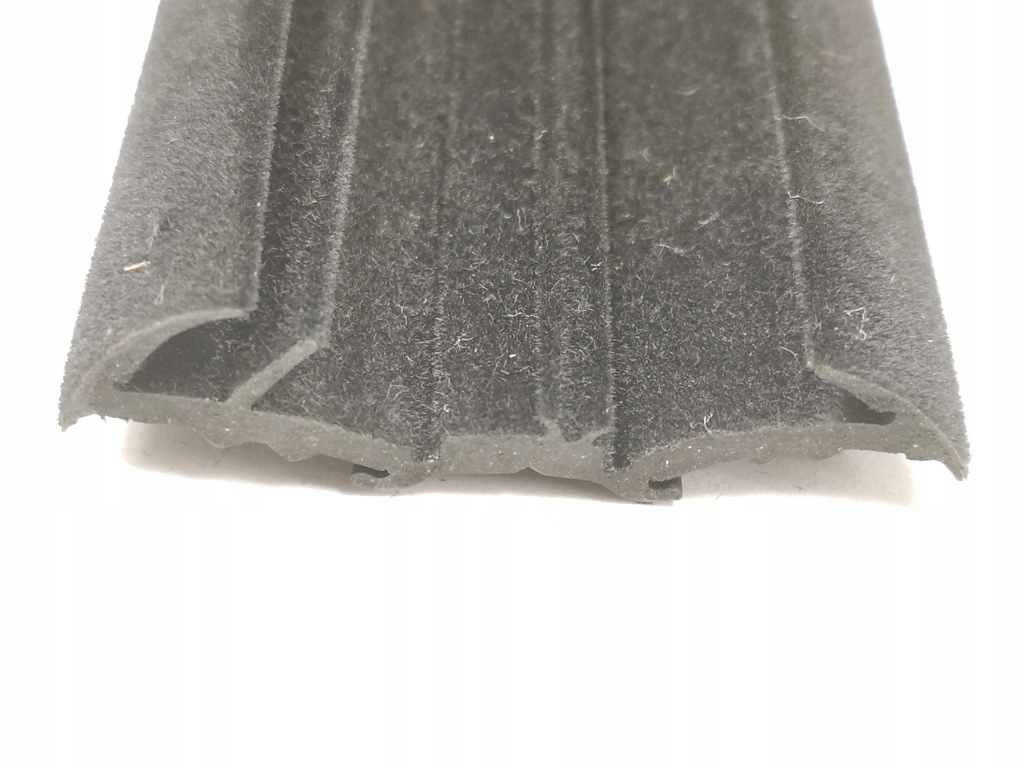 Прокладка скло двері fiat uno 1989-1995 nowa оригінальна 7542311 Недорого