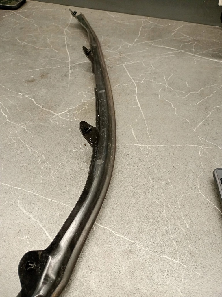 фото №1, A2477200304 молдинг mercedes b-klasa w247