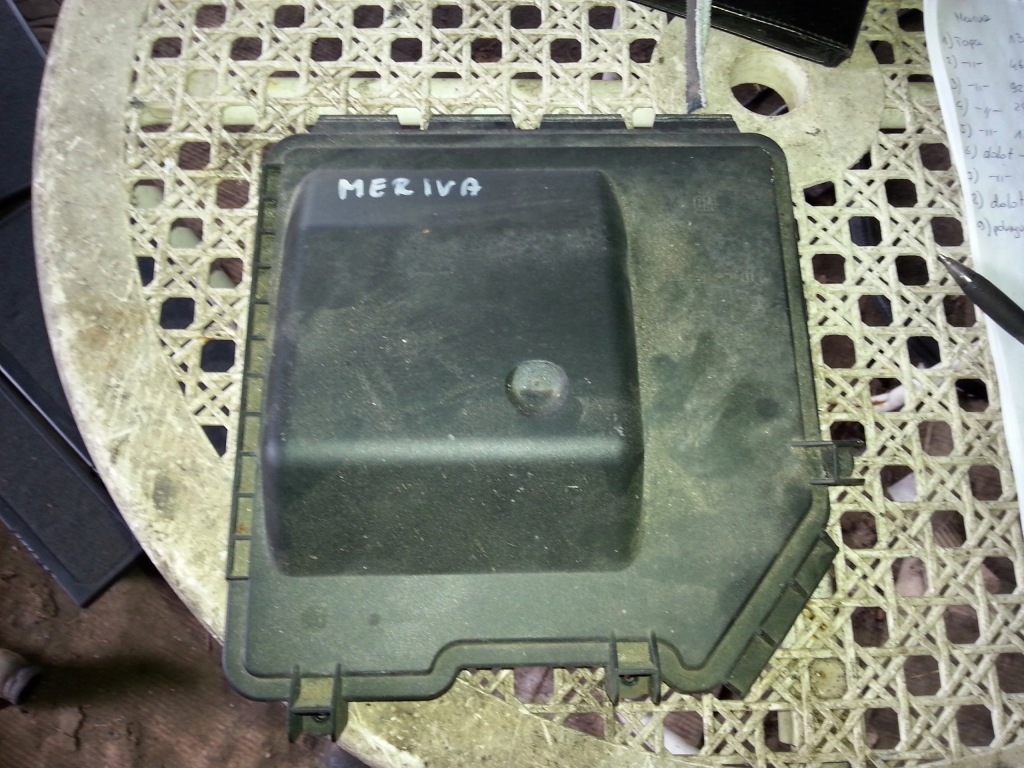 фото №1, Opel meriva a - кришка запобіжників 13144736