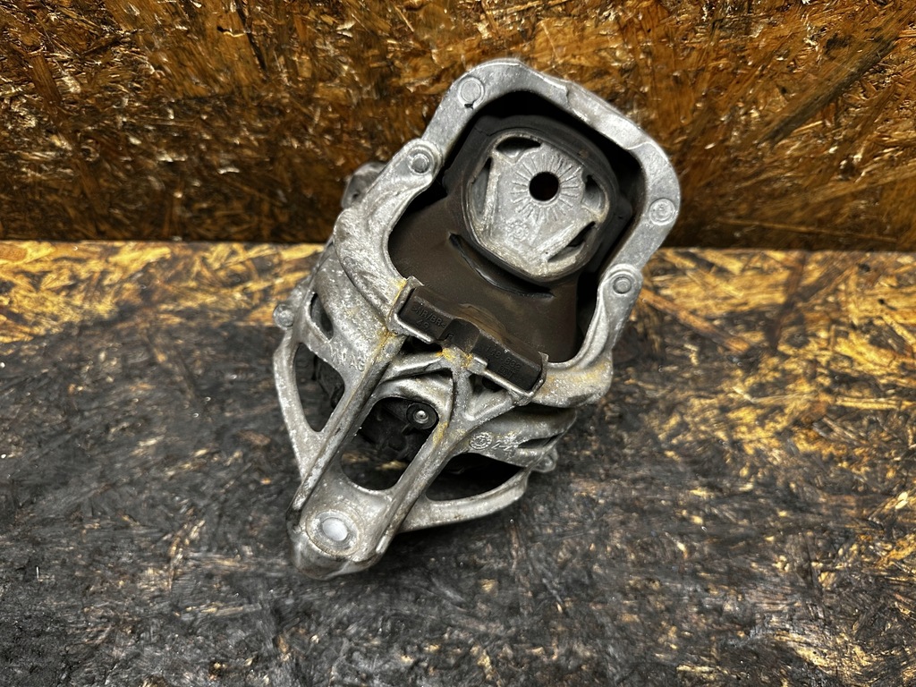 фото №1, Кронштейн подушка двигуна audi q5 q7 4m0199372m