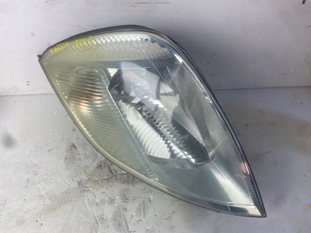 фото №3, Ford fiesta mk6 лампа ліва перед 2s6x13w030aj