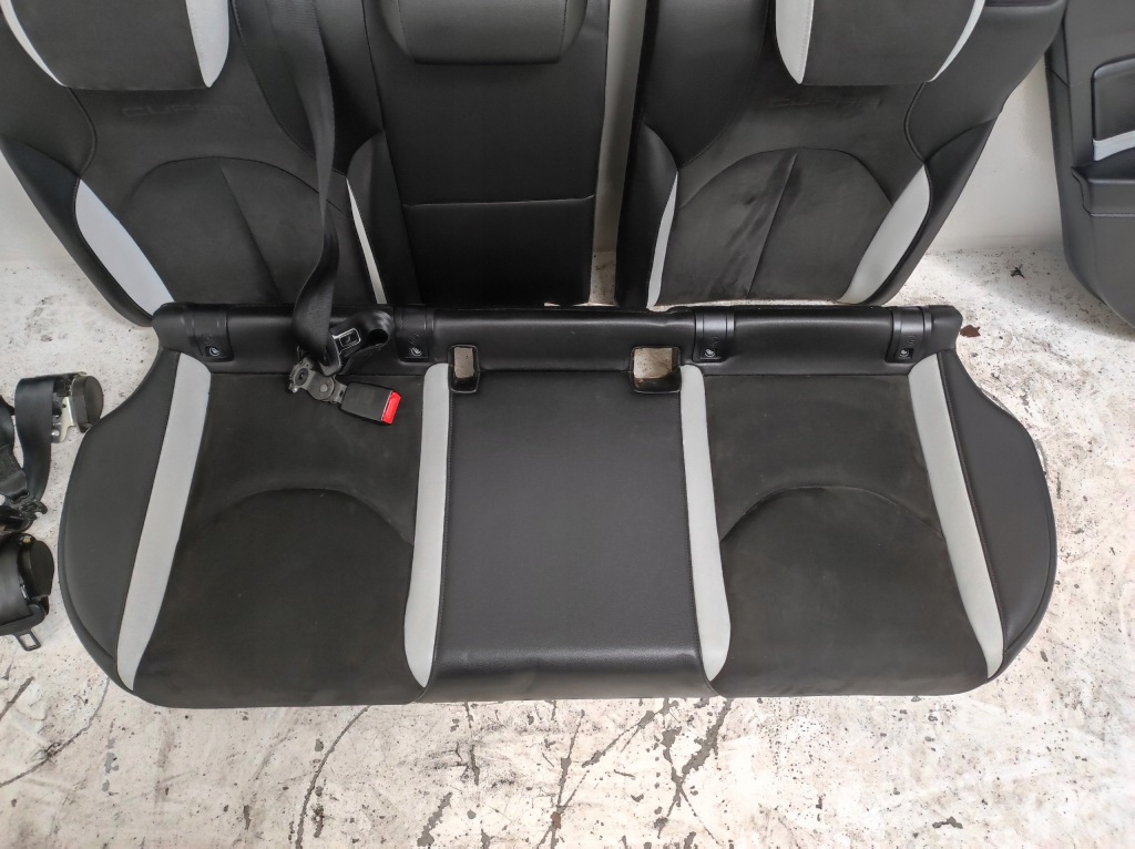 фото №10, Салон сидіння заднє сидіння обшивки оббивка leon iii 3 5f cupra hb