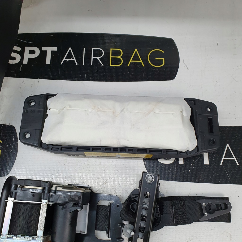 фото №7, Mercedes w205 приборная панель консоль подушки безопасности подушка безопасности