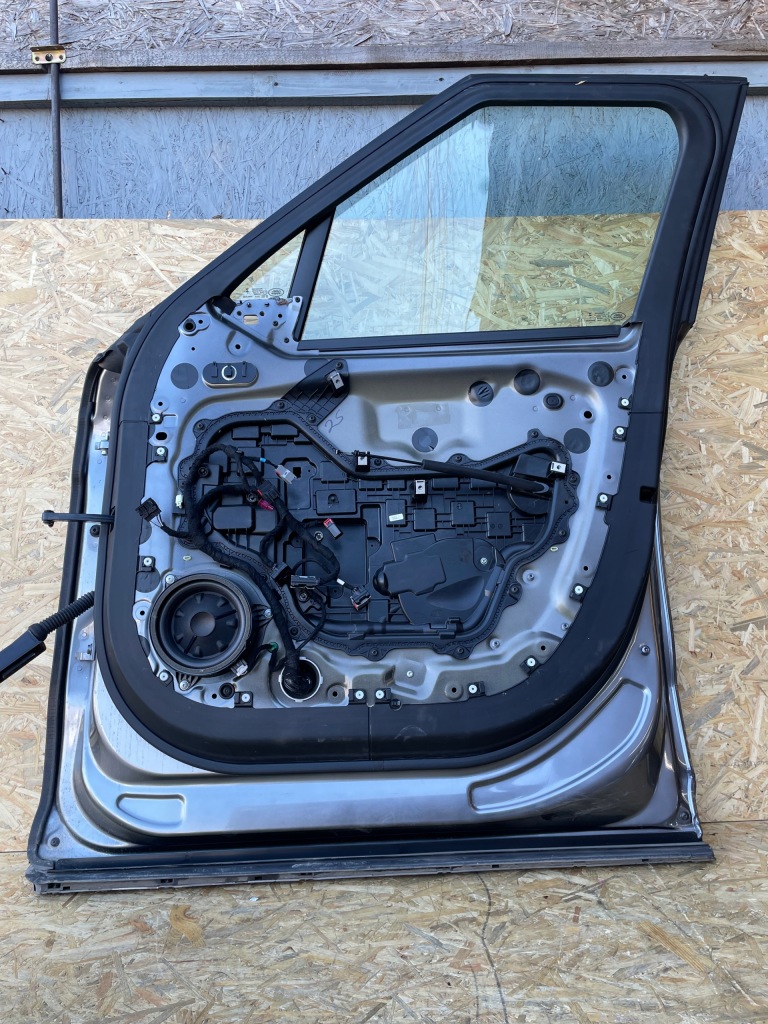 Купити Range rover sport 3 l461 двері правий перед eiger grey нефарбований bdb