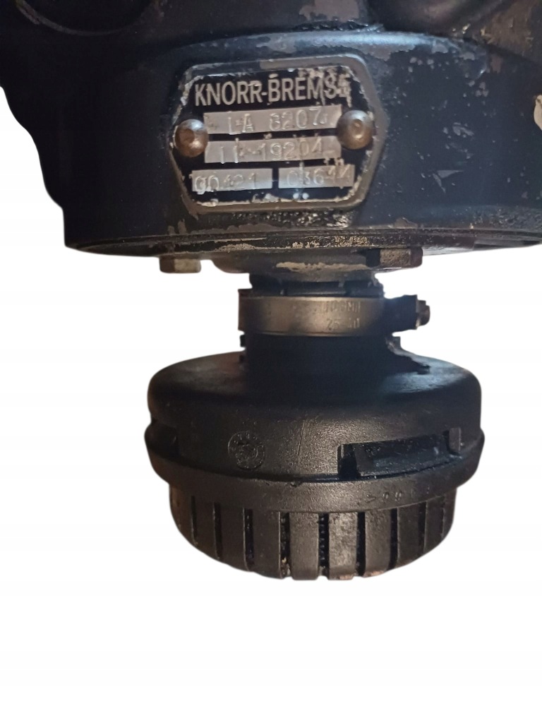 Клапан основание осушителя man f90 m90 la8207 с Разборки