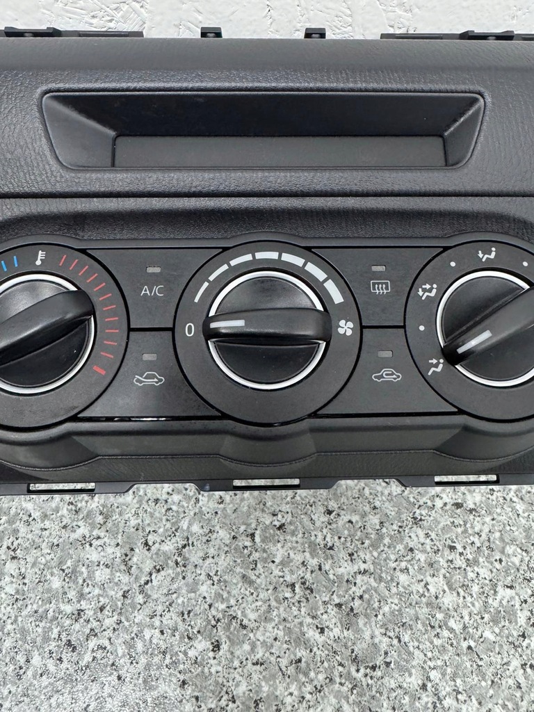 фото №7, Панель обдув кондиционера mazda 3 bm 2013-2017