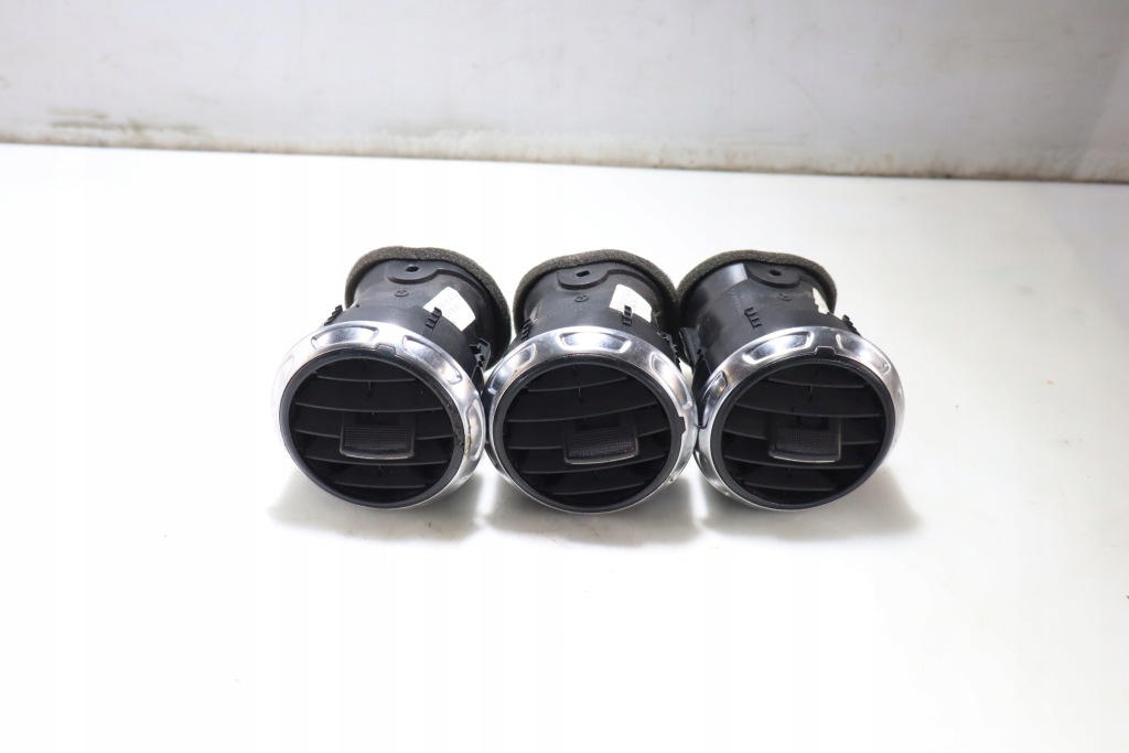 фото №1, Решітка обдув середня audi tt ii 8j