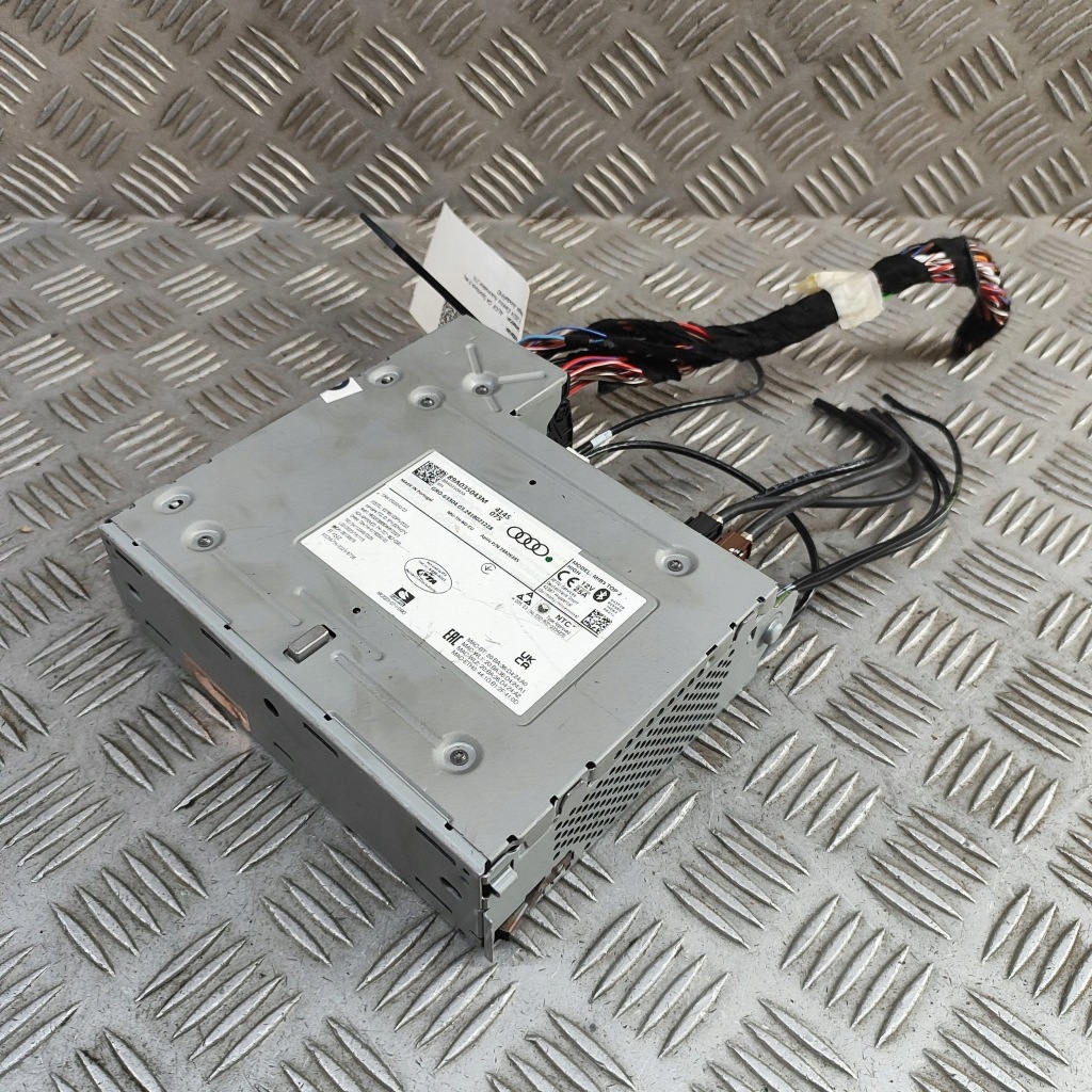 фото №2, Audi q4 sportback e-tron 2024 панель / радіопрогравач cd/dvd/gps