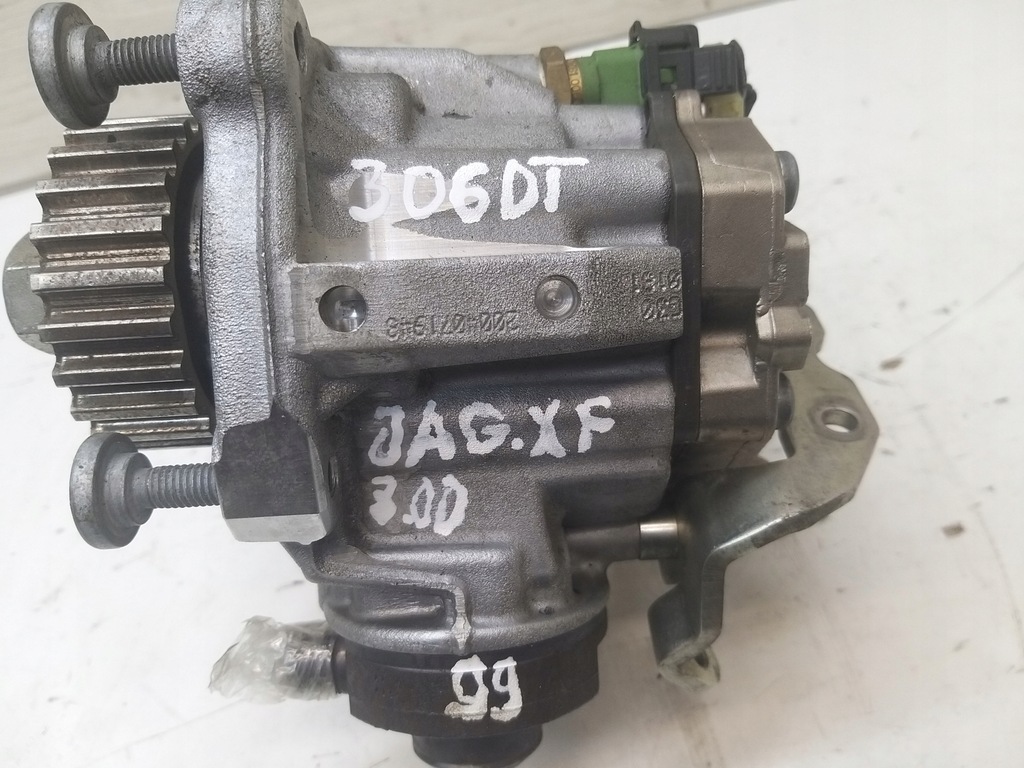 фото №16, Насос упорскування wysokiego 3.0 d 306dt jaguar xf i x250 xj hdi c5 0445010614