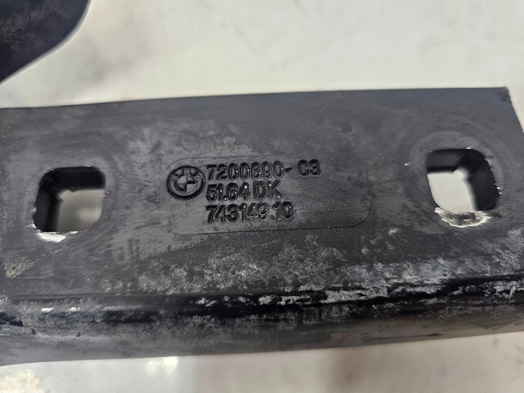 Bmw 5 f10 f11 10-17 ремень передний усилитель 7200690 америка в Украине