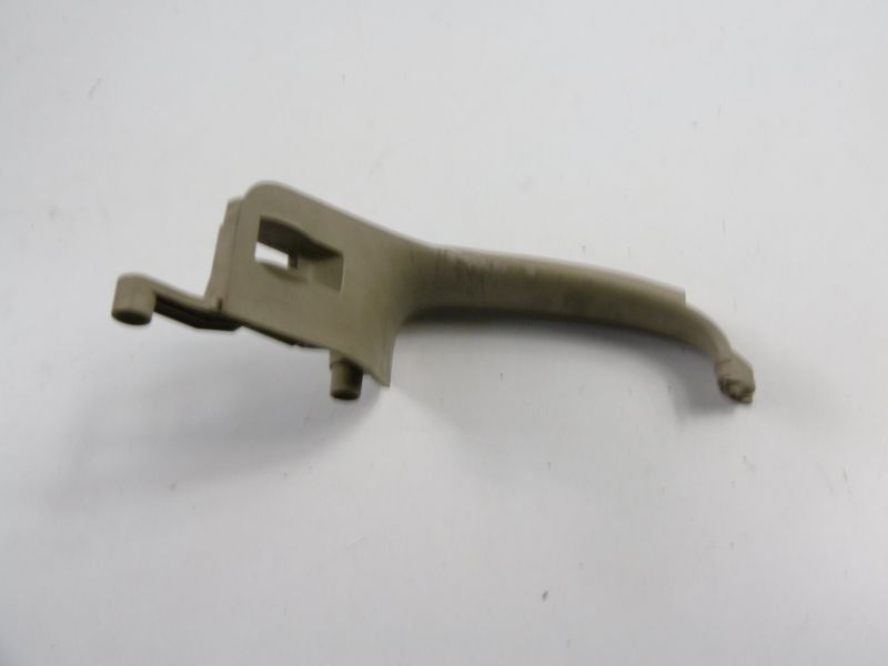 фото №1, Audi a4 b7 ручка кронштейн двері перед правий