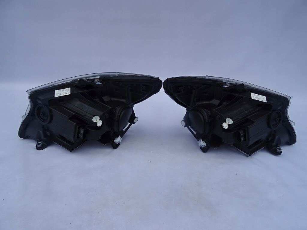 фото №5, Mercedes v-klasa eqv w447 led левая правая