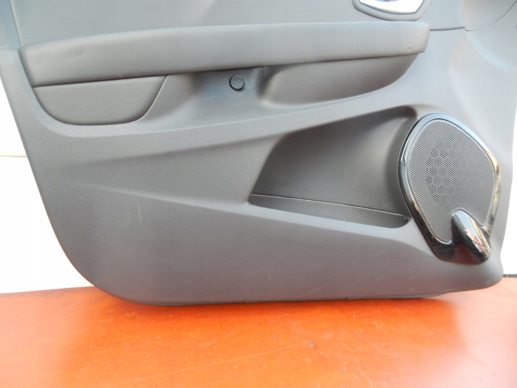 Оббивка дверей ліва перед clio iv 18r європа Зі Шроту