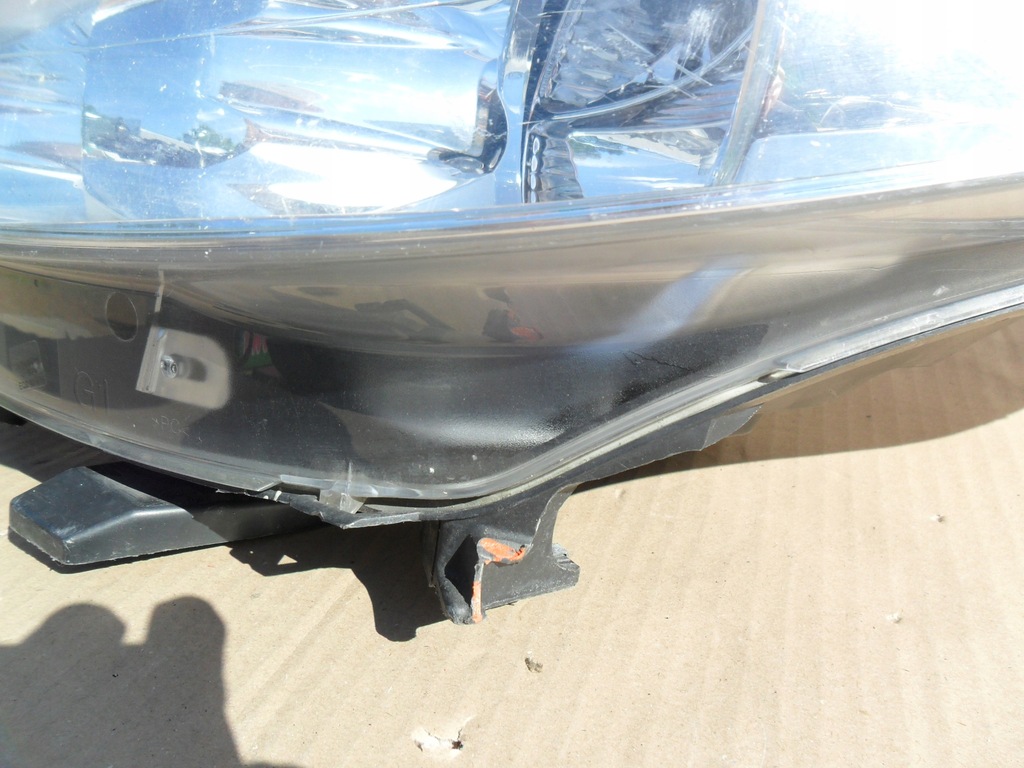 фото №7, Peugeot 207 лампа перед левая линза