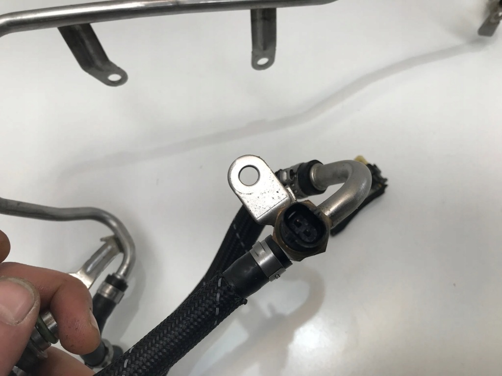 фото №5, Mercedes w247 2.0 труба трубка шланг пального