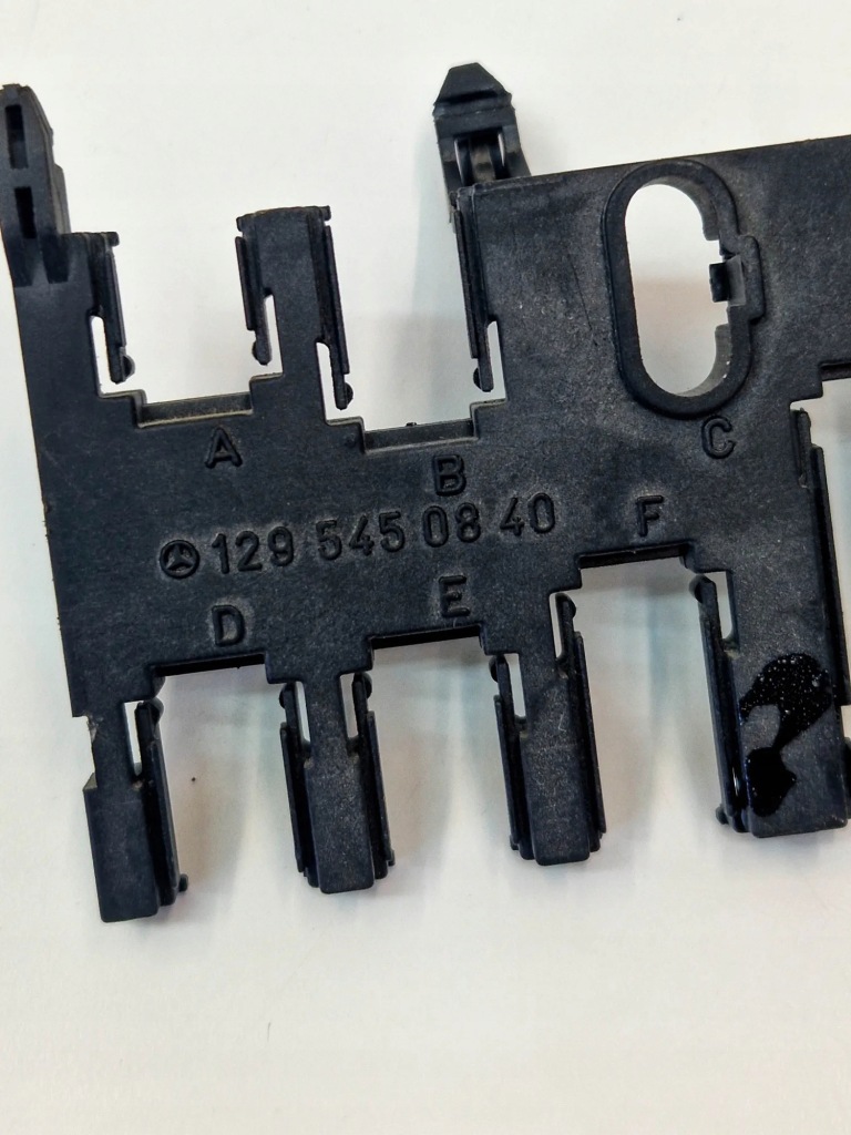 Купить Держатель коробка предохранителей mercedes-benz sl r129 1295450840 31680310