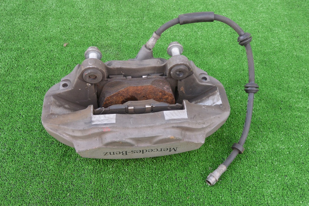 фото №1, Супорт перед лівий оригінал mercedes w213 w238 e400 amg