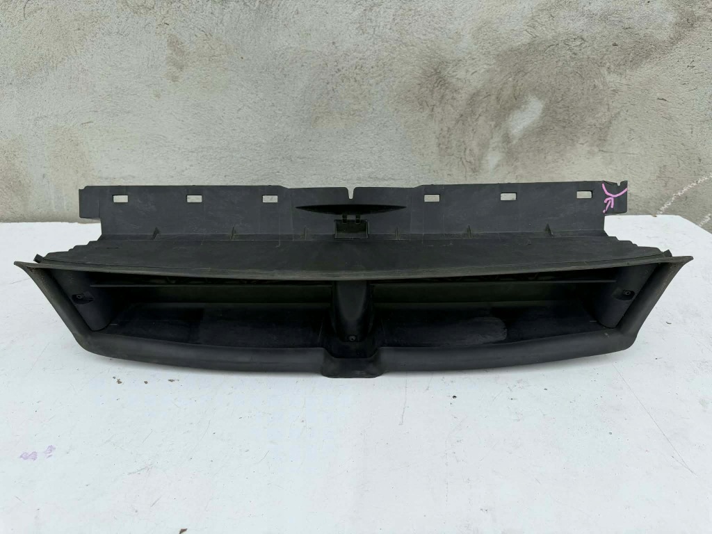 Купити Tesla model y повітропровід жалюзі повітря нижня 8239