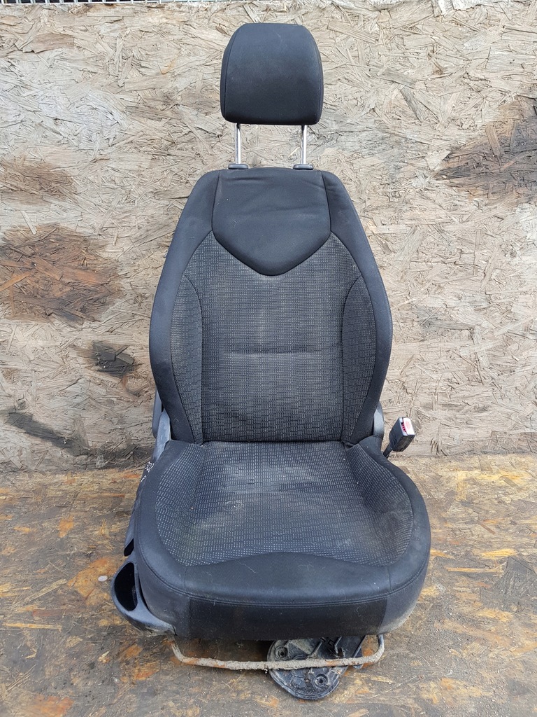 фото №1, Сиденье подголовник правый перед peugeot 308 sw