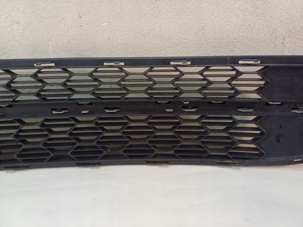 фото №12, Решётка средняя бампера перед mini r55 r56 r57 lci lift