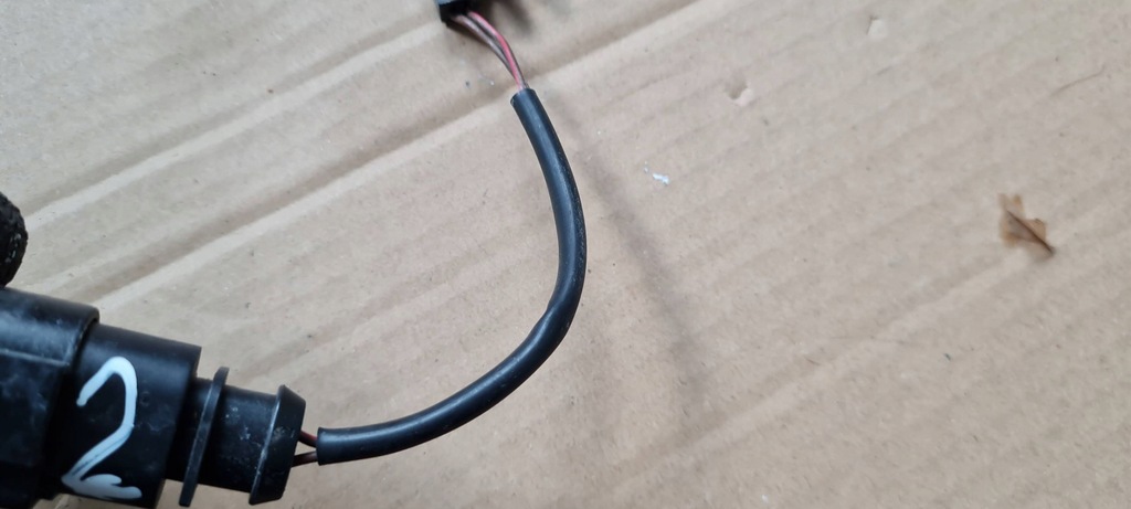 фото №6, Rs5 8w lift s5 a5 датчик замка крышки двигателя штекер a4 b9 8w q5 q3