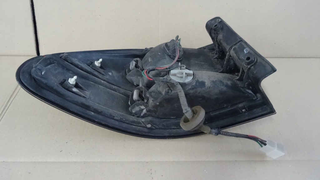 фото №5, Mazda 626 gf лампа правий задня hb