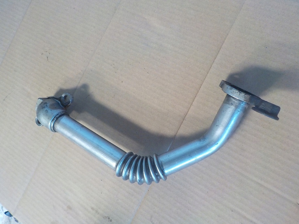 фото №2, Toyota avensis 2.2 d-cat труба egr