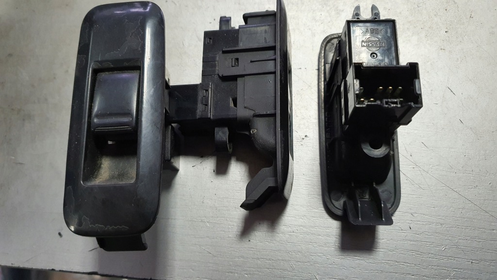 фото №1, Перемикач скло nissan primera p12