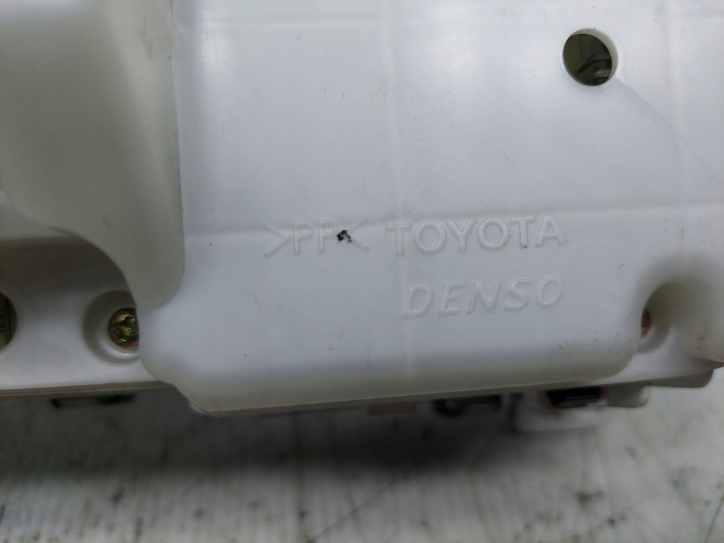 фото №7, Счетчик приборная панель 83800-45330 toyota avensis verso 2.0d 359988 tyś km