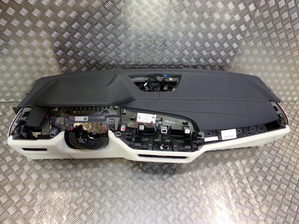 фото №7, Bmw x5 g05 x6 g06 g07 f95 панель приладів приладова панель  шкіра elfenbein weiss