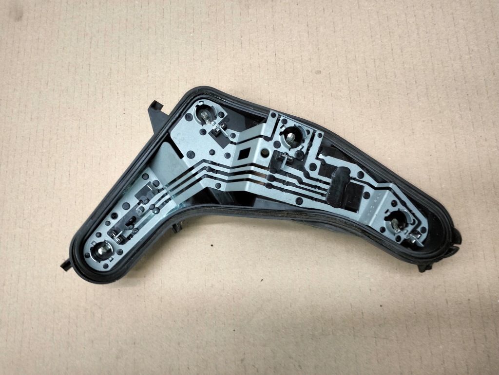 Вкладыш фары правая  задний peugeot 207 рестайлинг  led hb lata 2009-2012 с Разборки