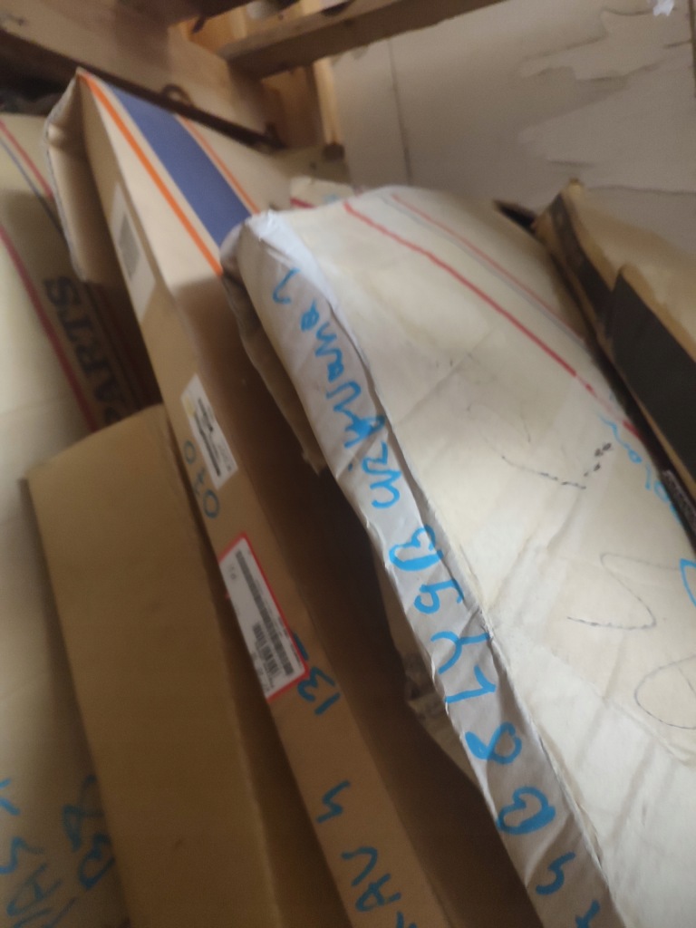 Капот крышка двигателя audi a4 b8 дорестайлинг  ly9b б/у nr 1 в Украине