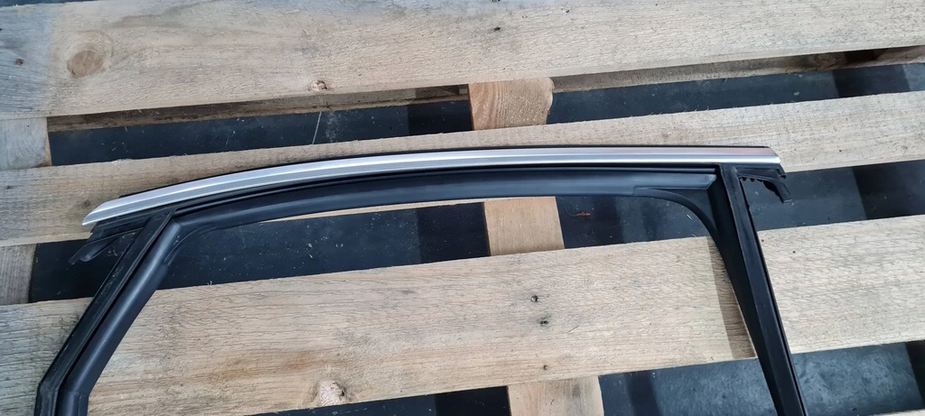 фото №7, S3 8y a3 прокладка стекло дверь резиновый alu правая правый задняя sedan 8y5839432