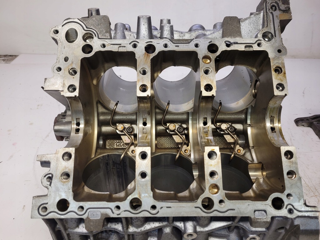 фото №9, Блок двигателя audi a6 c6 3.2 auk 06e103023g