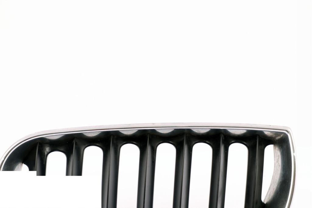 Bmw x3 e83 решётка радиатора решётка радиатора решётка радиатора бампера левая 3402909 Доставка