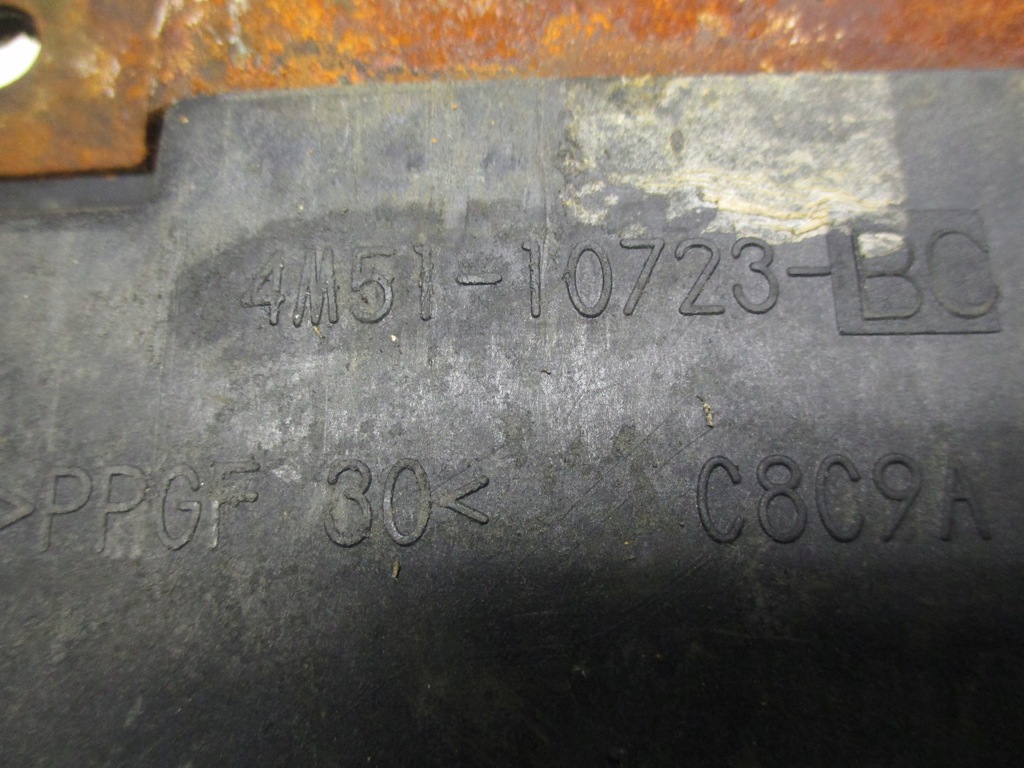 фото №9, Focus mk2 lift 1.8 tdci корпус аккумулятор