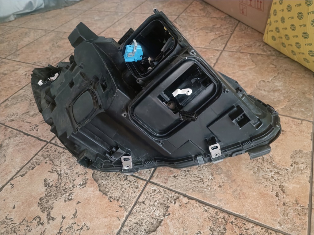 фото №8, Mercedes w205 ліва передня лампа комплектна a2059068701 europa