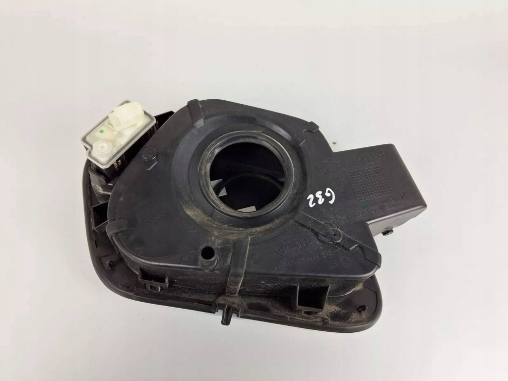 Peugeot 208 2019 крышка заливной топлива Оригинал