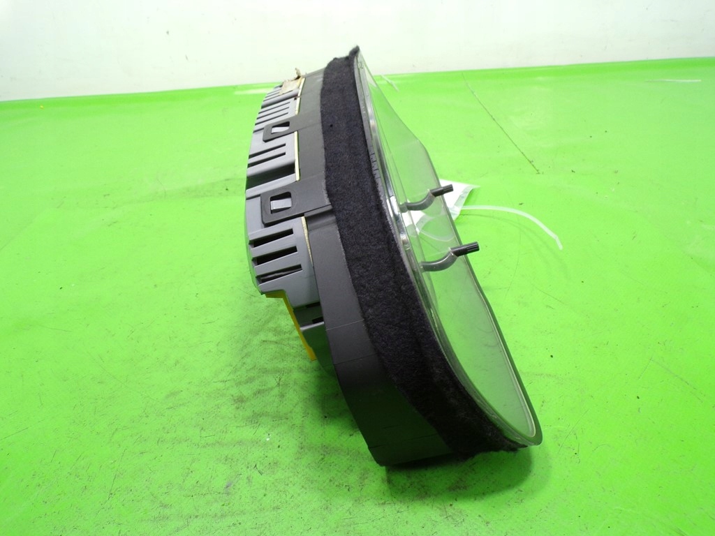 Audi a4 b5 счетчик приборы 8d0919272b с Разборки