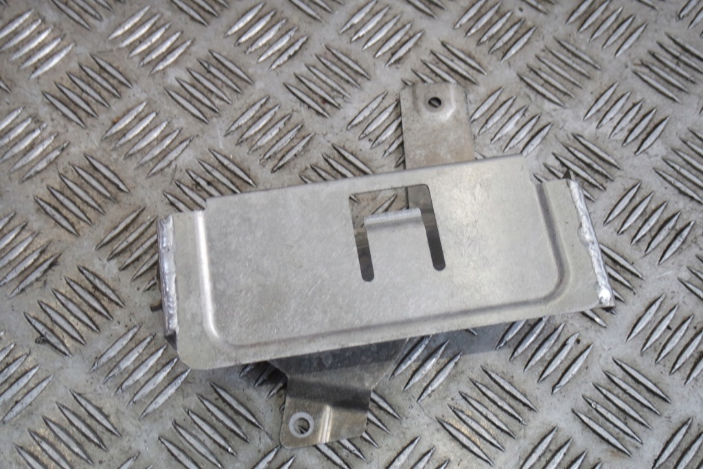 фото №1, Кронштейн захист кронштейн ferrari 488 відсутній oem 1