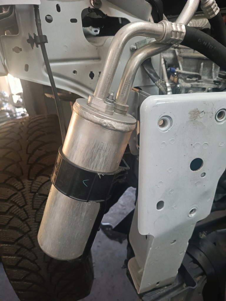фото №1, Renault kangoo ii lift ze осушувач кондиціонера 921408942r