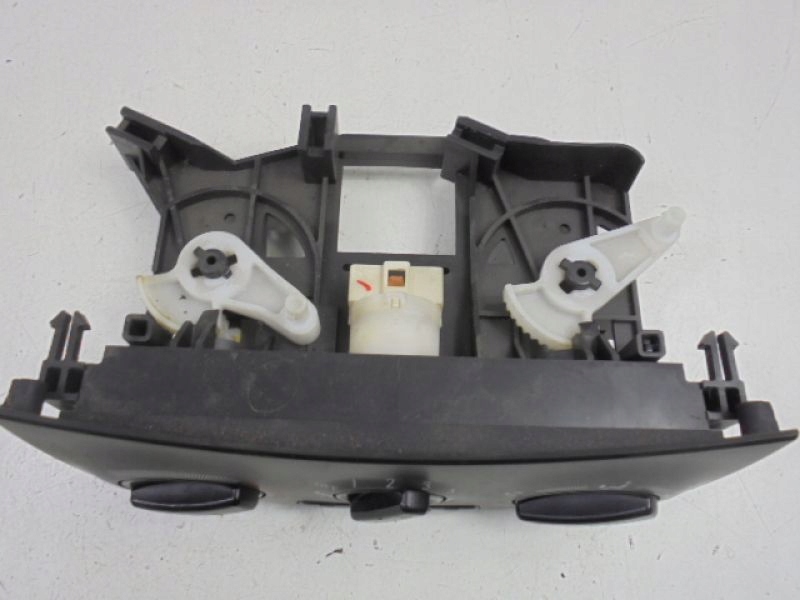 фото №7, Space star i dg панель обдув lift mn140637